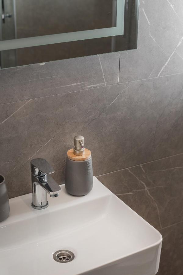 Modesty Apartment Split Bagian luar foto